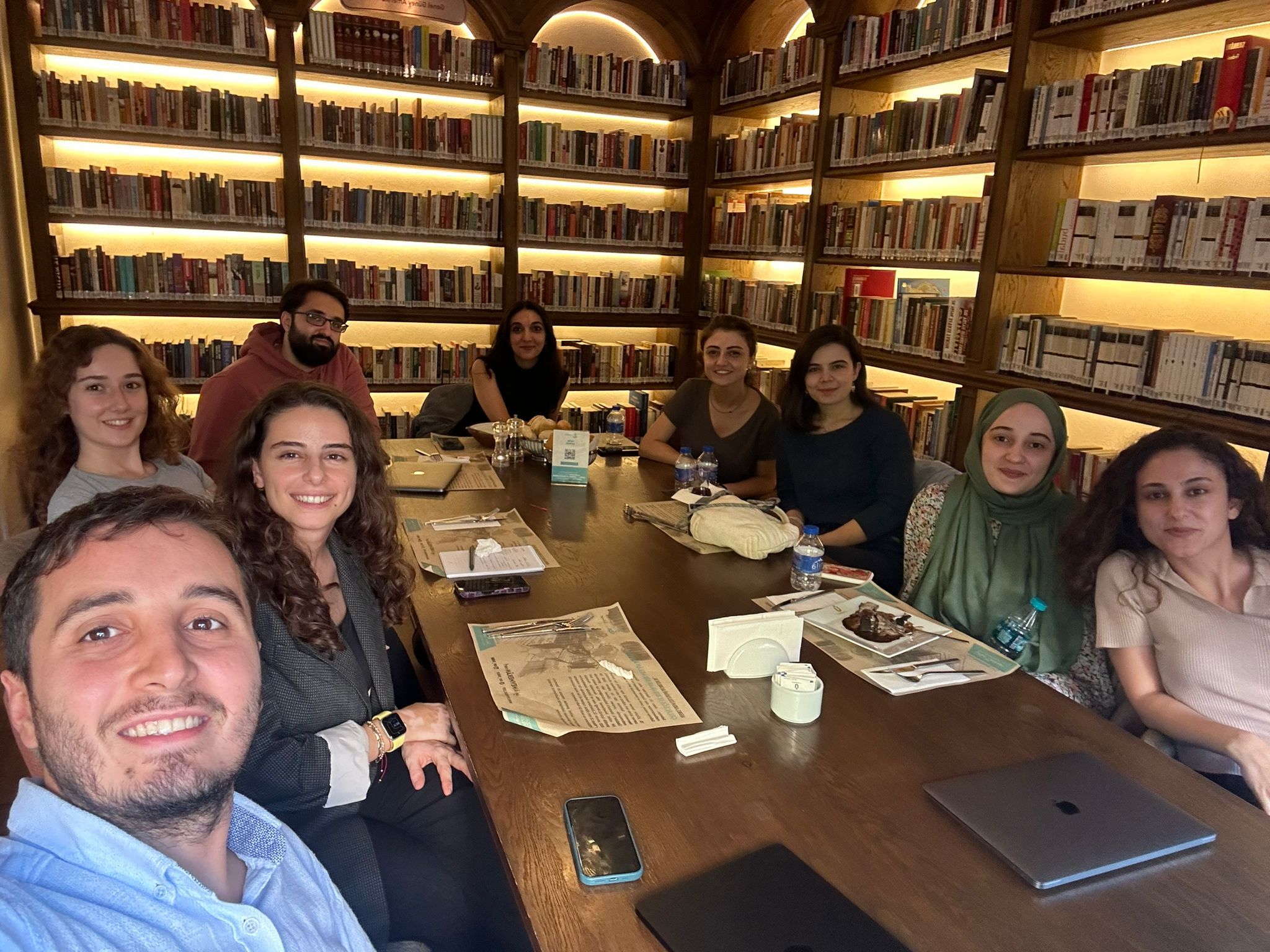 Elif Kalafat ile Dijital Bağlar Kurmak ve Linkedin